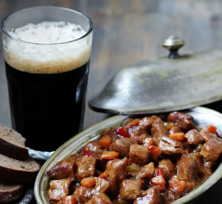 Dublin Interns have lunch at Brazen Head