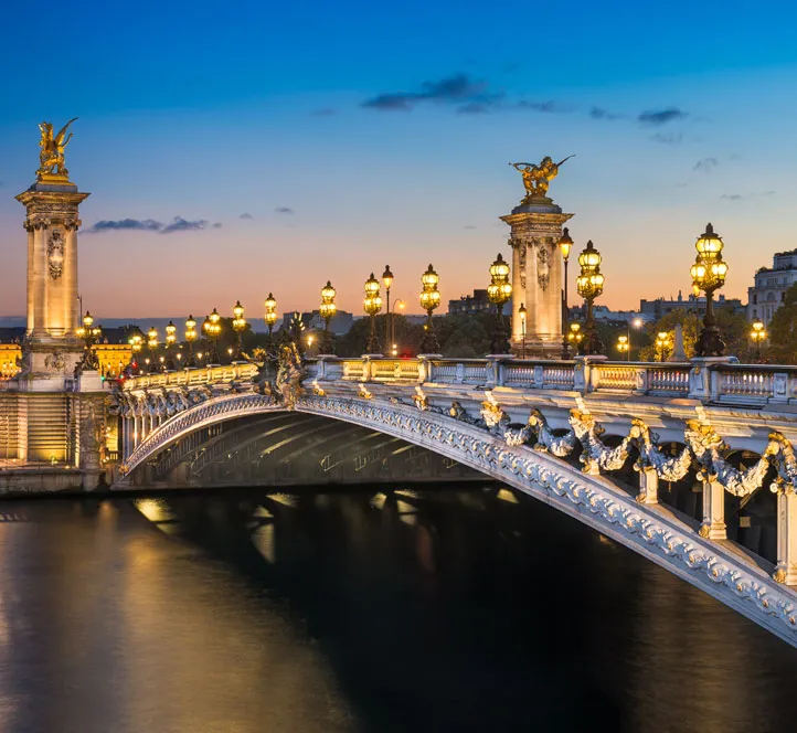 Paris cruise event for our internship students