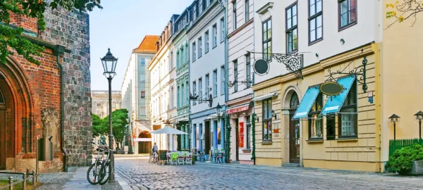 Internships in Berlin with Beyond Academy