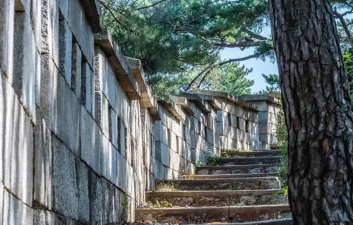 Seoul Internships, enjoy thr City Wall Hike